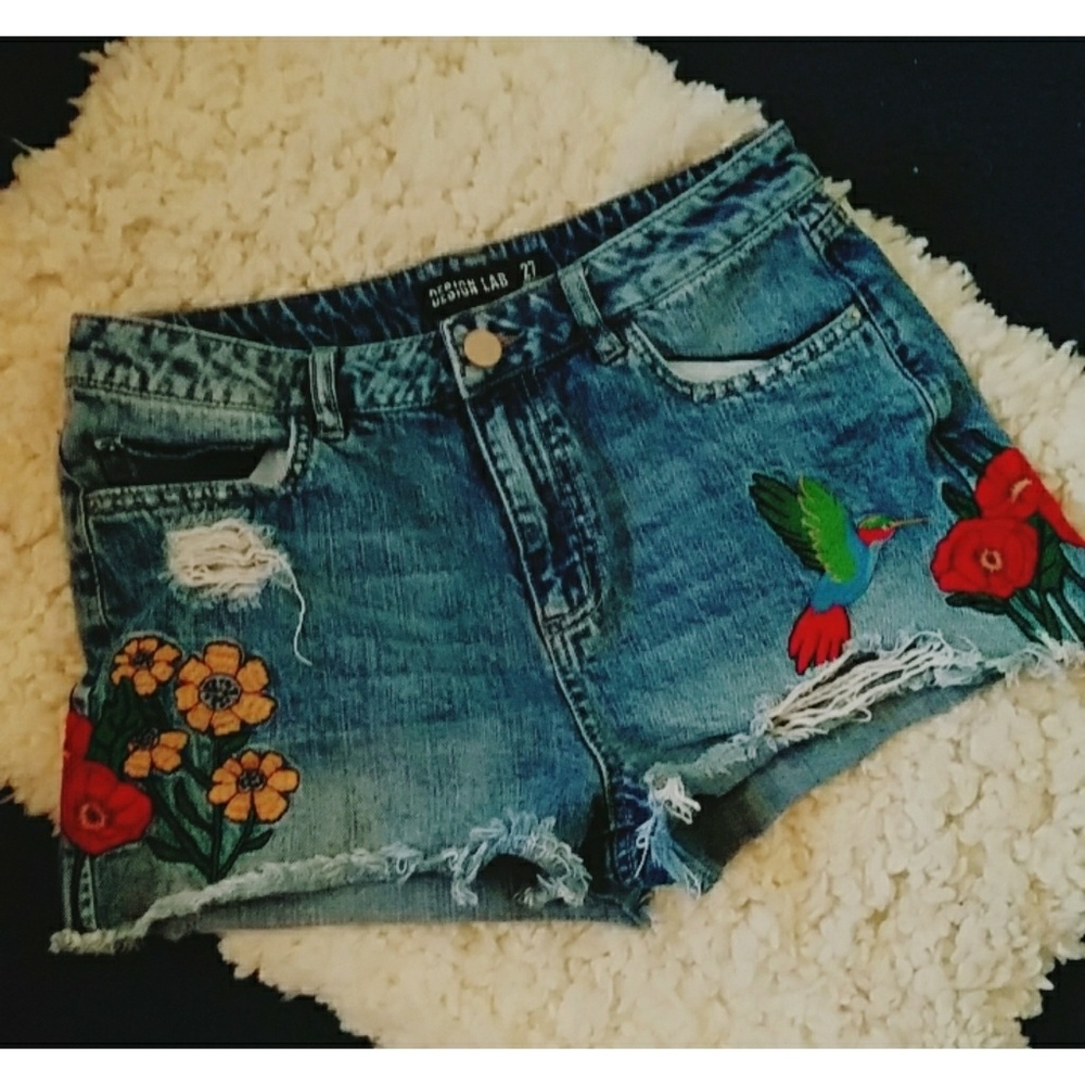 Design Lab Embroidered Distressed Shorts